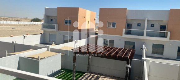3 bedrooms Villa in Al Samha, UAE No. 944 3