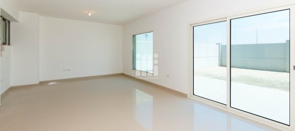 3 bedrooms Villa in Al Samha, UAE No. 944 4