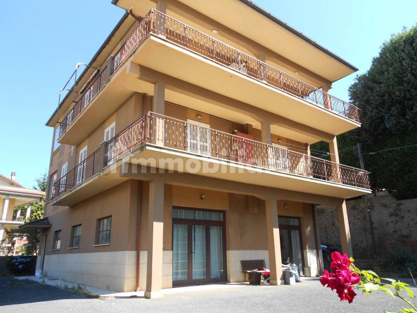 3 bedrooms Apartment in Ronciglione, Italy No. 136376