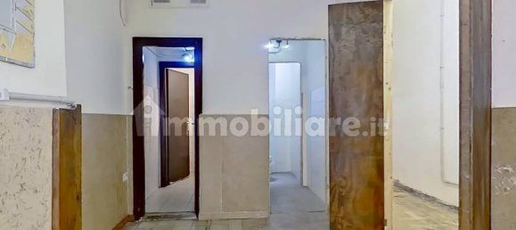 2 rooms Commercial property in Florence, Italy No. 212579 6