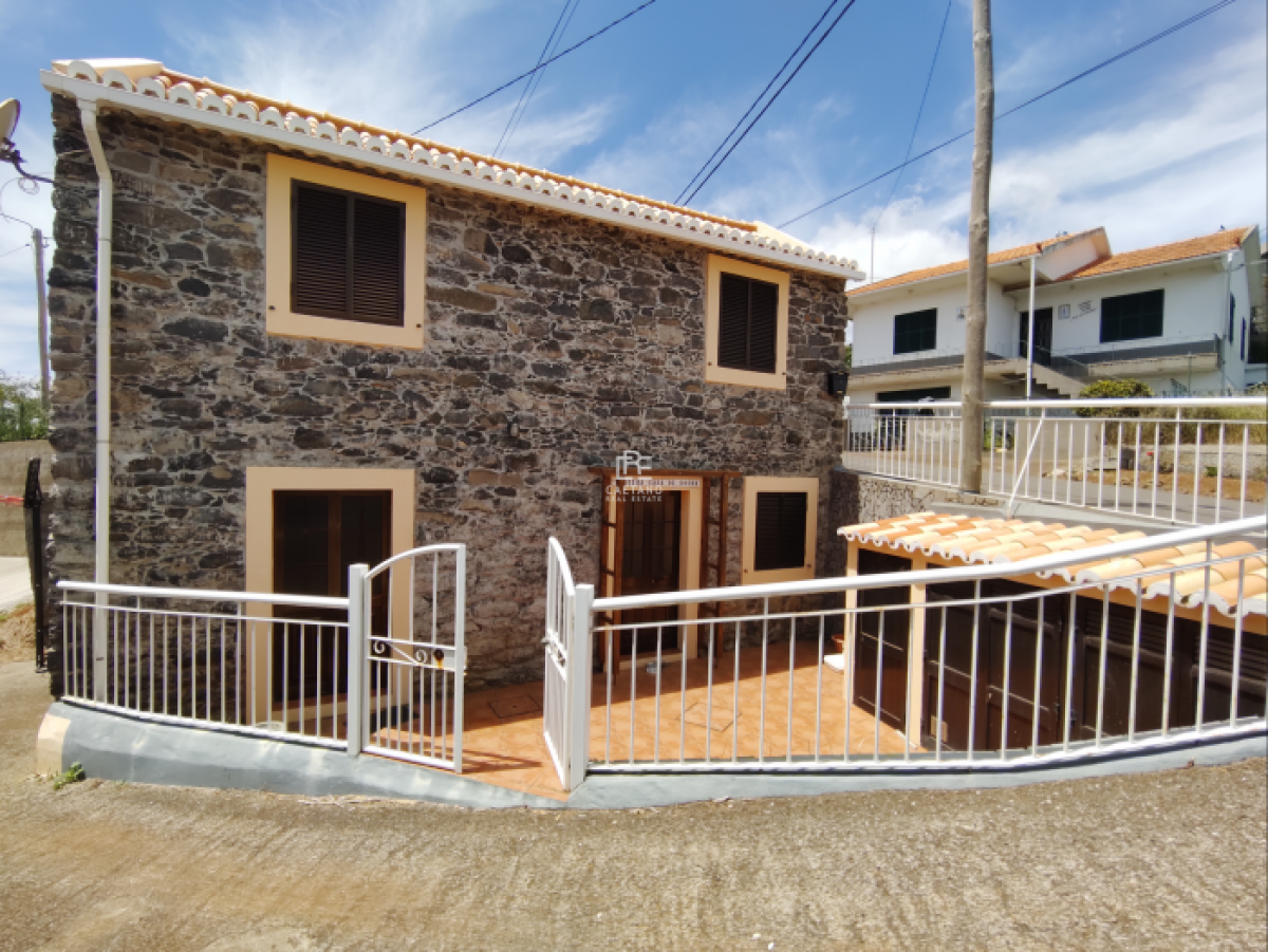 2 bedrooms Villa in Calheta, Portugal No. 864