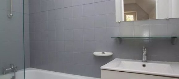 Квартира с 3 спальнями в Сен-Максимен-ла-Сент-Бом, Франция № 258942 7