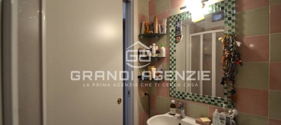 1 bedroom Apartment in Parma, Italy No. 308579 2