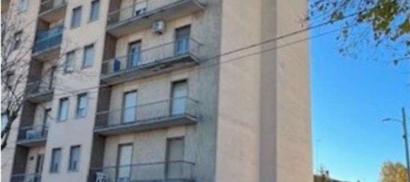 4غرفة شقة في Sannazzaro de' Burgondi, Italy رقم 196910 9