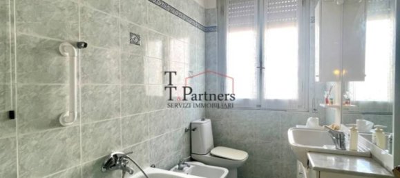 Apartamento T2 em Sesto Fiorentino, Italy N.º 302010 11