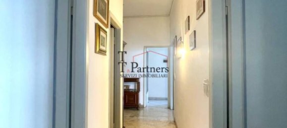 Apartamento T2 em Sesto Fiorentino, Italy N.º 302010 13