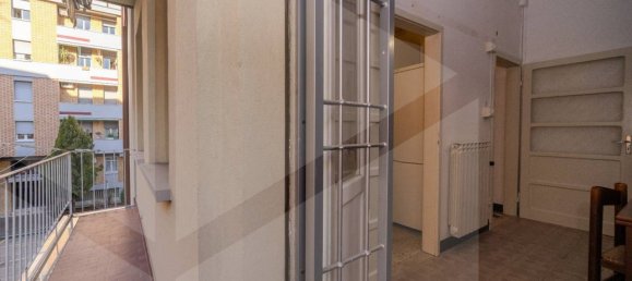 Apartamento de 3 divisões em Bologna, Italy N.º 22009 90
