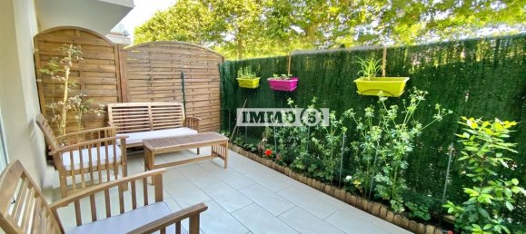 2 bedrooms Apartment in Noisy-le-Grand, France No. 179469 2