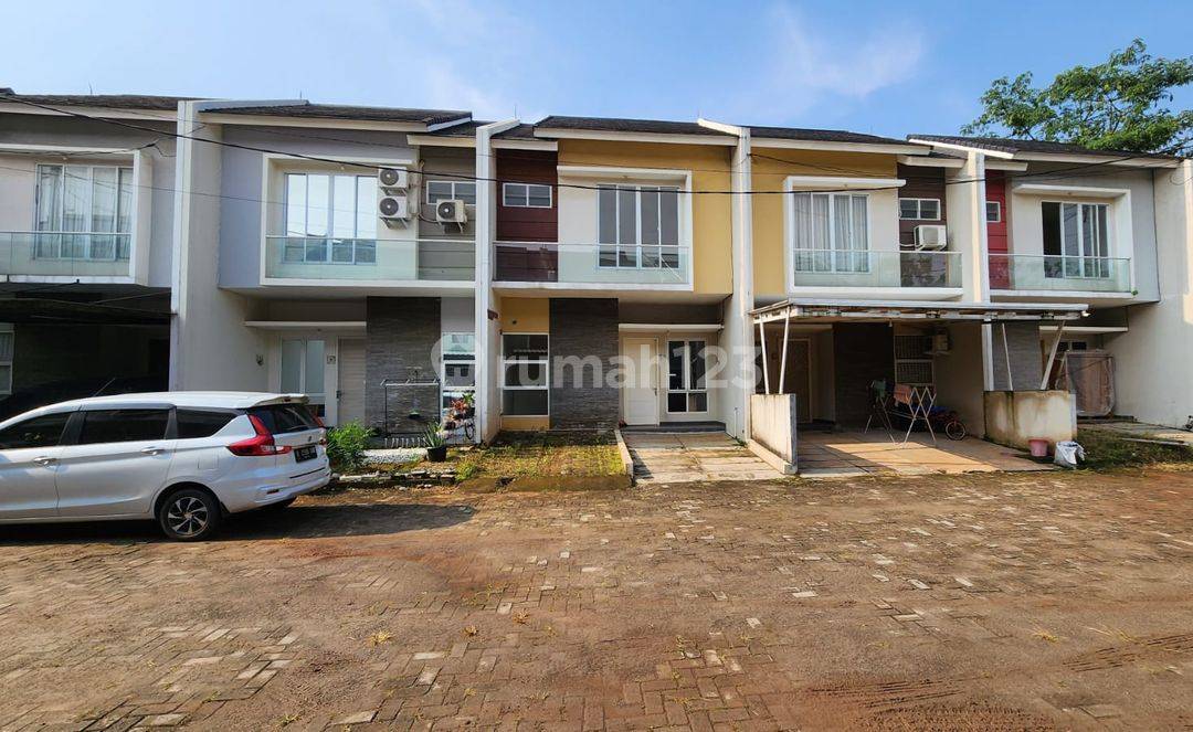 3 bedrooms House in Tangerang, Indonesia No. 1427