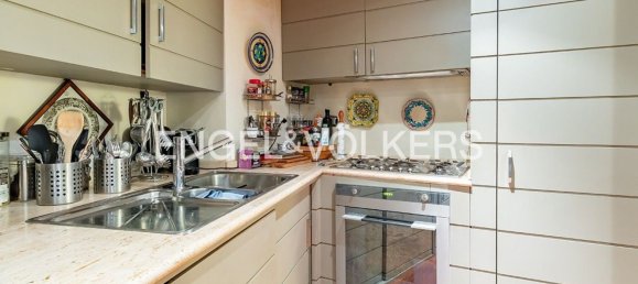 3 rooms Apartment in Rome, Italy No. 64958 7