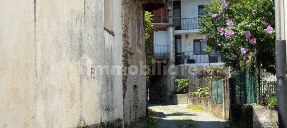 3 bedrooms House in Rueglio, Italy No. 305395 11