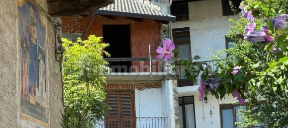 3 bedrooms House in Rueglio, Italy No. 305395 3