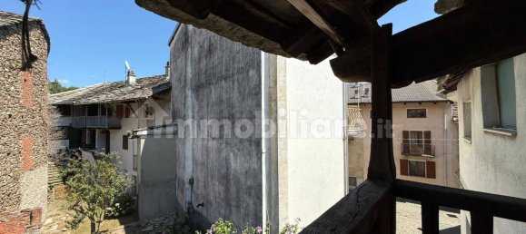 3 bedrooms House in Rueglio, Italy No. 305395 8