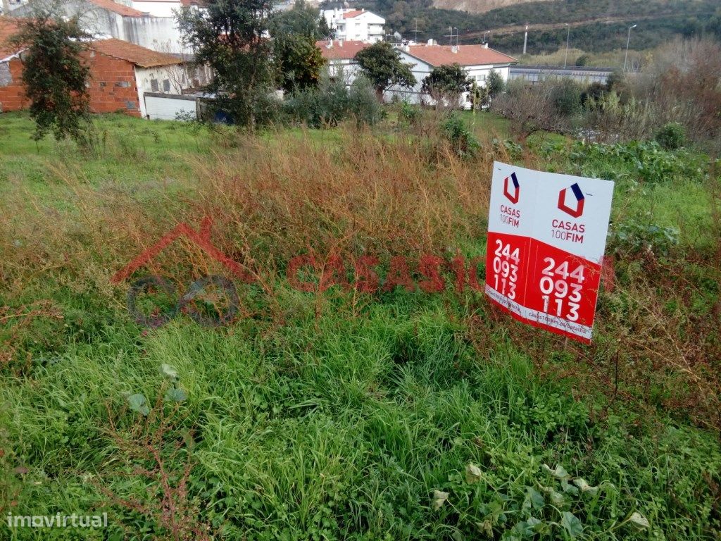 1150m² Land in Leiria, Portugal No. 352043