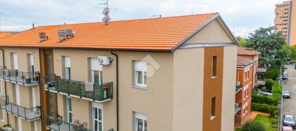 3 bedrooms Apartment in Reggio Emilia, Italy No. 354800 3