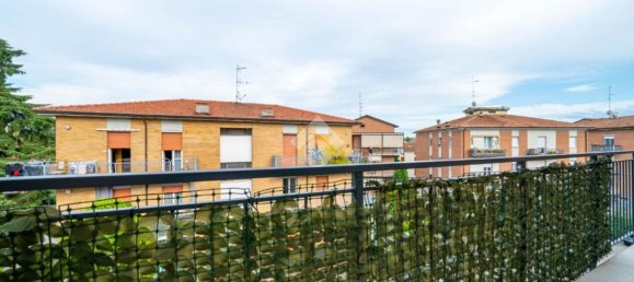 3 bedrooms Apartment in Reggio Emilia, Italy No. 354800 7