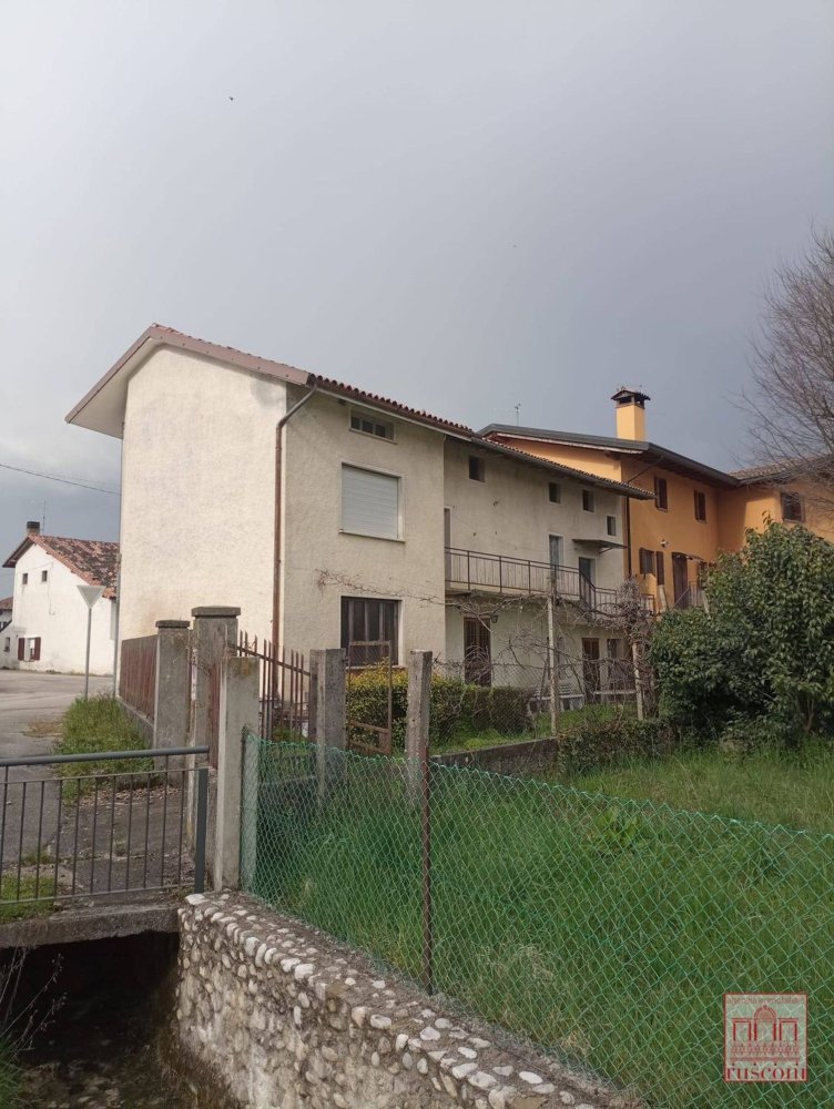 8-Zimmer Haus in Pordenone, Italy, Nr. 131442