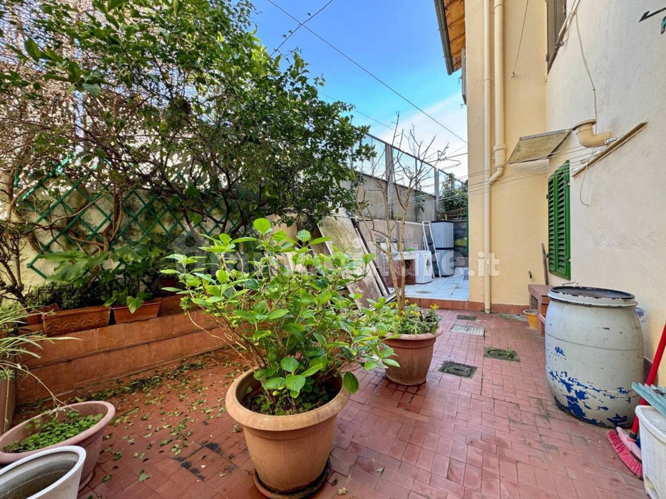 2 bedrooms House in Sesto Fiorentino, Italy No. 50721