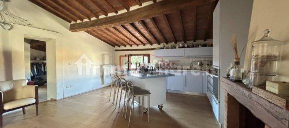 1 Schlafzimmer Wohnung in Florence, Italy, Nr. 262116 2