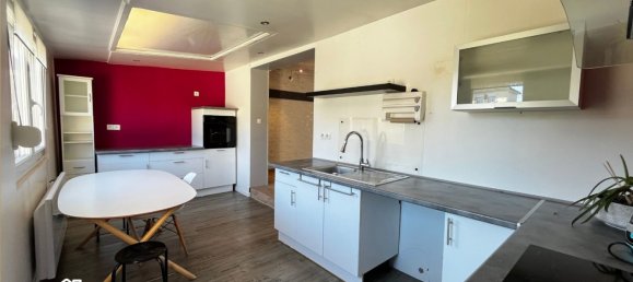 3 bedrooms House in Marly, France No. 223035 3