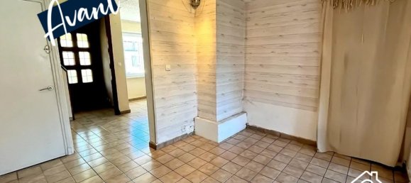 3 bedrooms House in Marly, France No. 223035 9