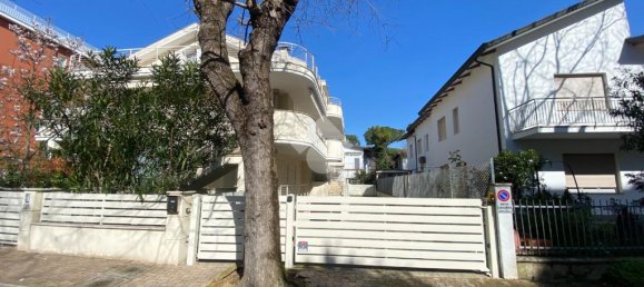 1 room Garage in Cervia, Italy No. 53930 9