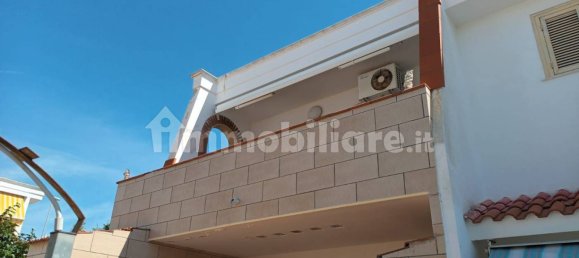 Apartamento de 2 dormitorios en Maruggio, Italy No. 233782 4