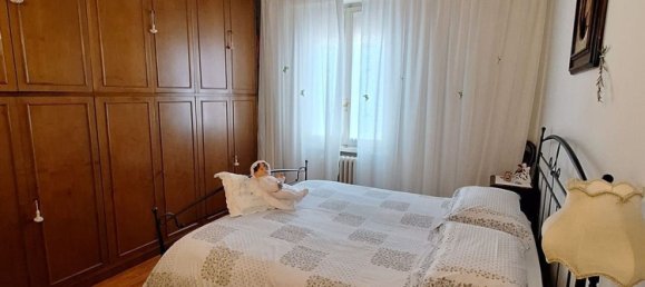 5 rooms Apartment in Florence, Italy No. 51752 23