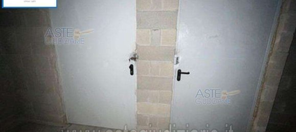 4 rooms Apartment in Rome, Italy No. 28108 10