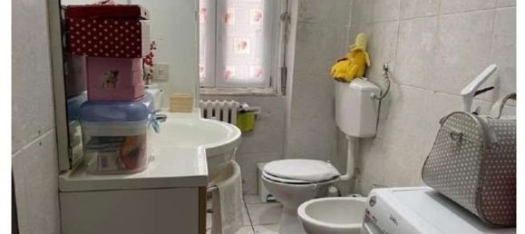 2-salle Appartement à Calolziocorte, Italy No. 2689 10