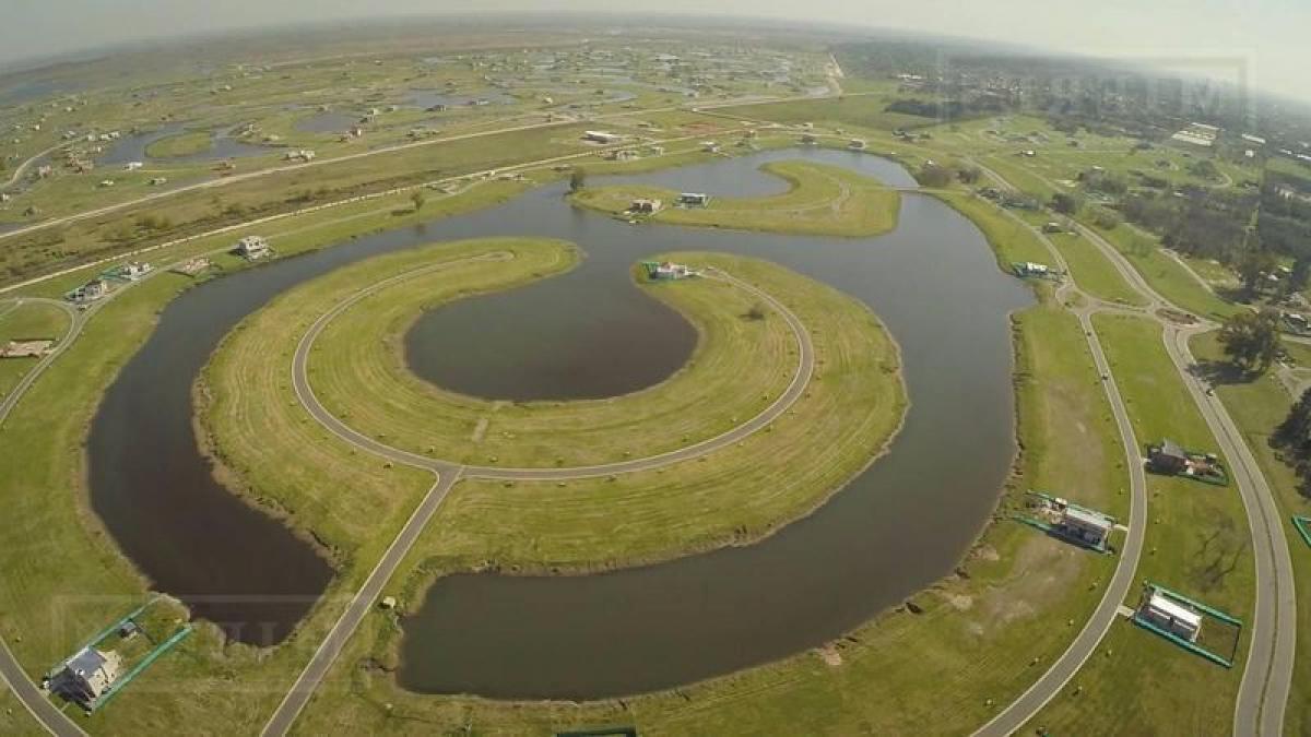 Grundstück in Escobar, Argentina, Nr. 116583