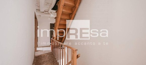 4 Schlafzimmer Haus in Tarzo, Italy, Nr. 90753 21