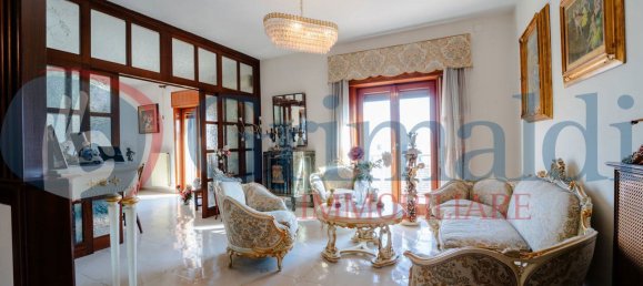 Квартира с 3 спальнями в Санта Мария Капуа Ветере, Италия № 326753 3