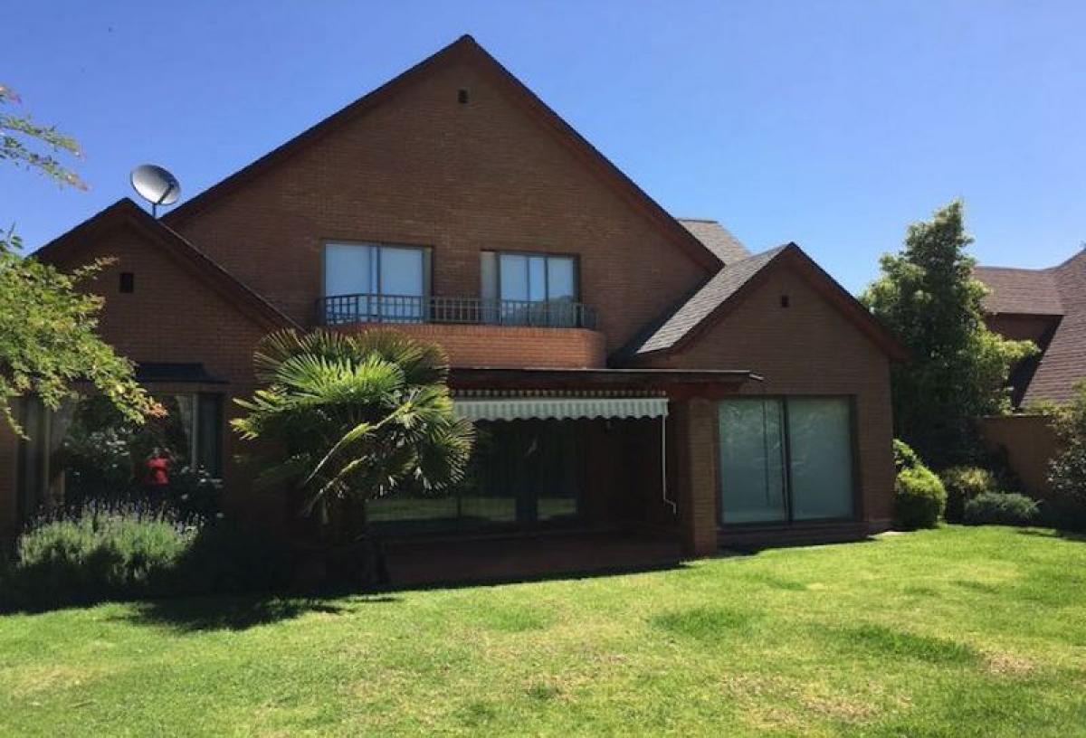 Дом с 4 спальнями в Сантьяго, Чили № 5733