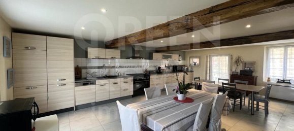 4 bedrooms House in Yonne, France No. 204150 8