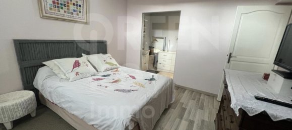 4 bedrooms House in Yonne, France No. 204150 11