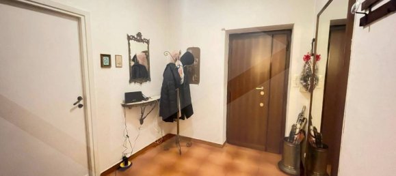 4 rooms Apartment in Rome, Italy No. 28421 5