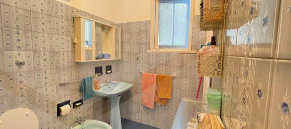 4 rooms Apartment in Rome, Italy No. 28421 44