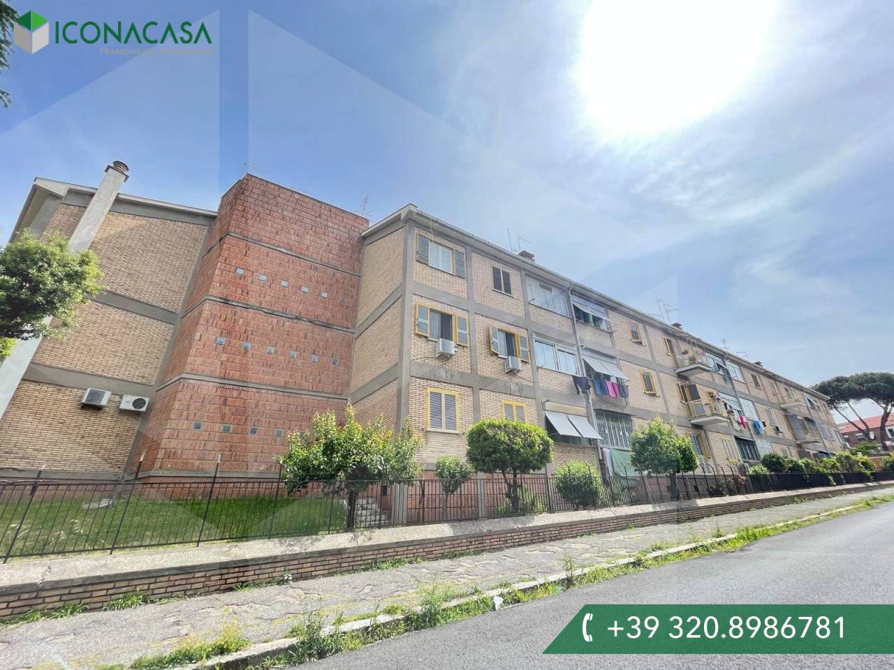 4 rooms Apartment in Rome, Italy No. 28421