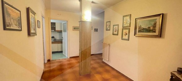 4 rooms Apartment in Rome, Italy No. 28421 7