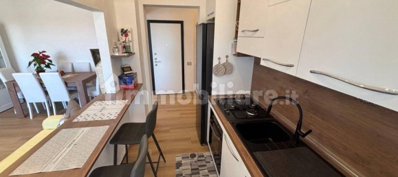 2 Schlafzimmer Wohnung in Lurate Caccivio, Italy, Nr. 263794 11