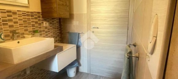 3-salle Appartement à Reggio Calabria, Italy No. 35047 52