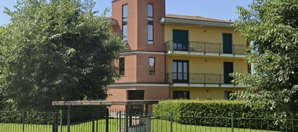 Apartamento de 2 dormitorios en Sommariva del Bosco, Italy No. 353374 8