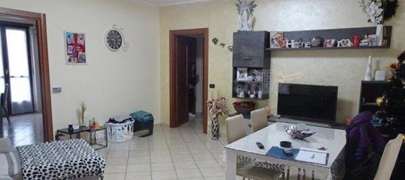 Apartamento de 2 dormitorios en Sommariva del Bosco, Italy No. 353374 11