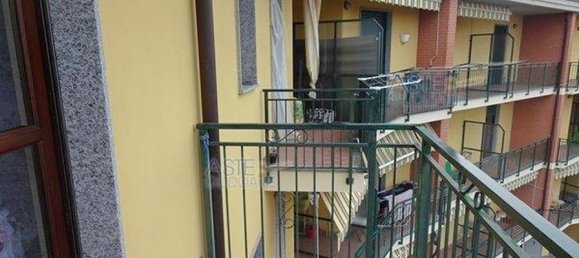 Apartamento de 2 dormitorios en Sommariva del Bosco, Italy No. 353374 17