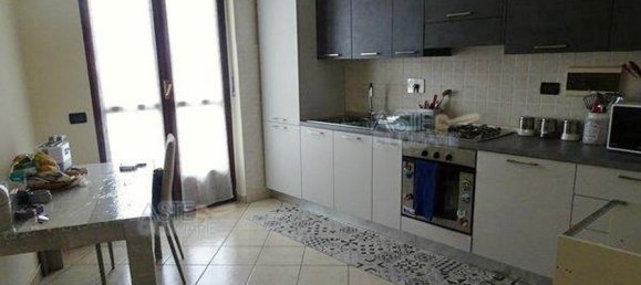 Apartamento de 2 dormitorios en Sommariva del Bosco, Italy No. 353374 13