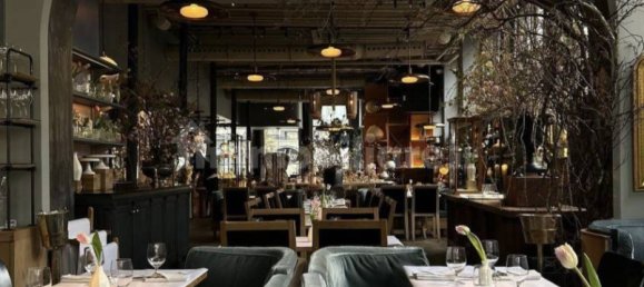 Коммерческая недвижимость с 5 комнатами в Рим, Италия № 50127 16