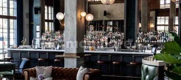 Коммерческая недвижимость с 5 комнатами в Рим, Италия № 50127 25