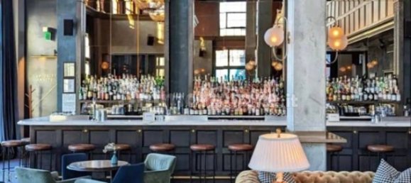 Коммерческая недвижимость с 5 комнатами в Рим, Италия № 50127 18