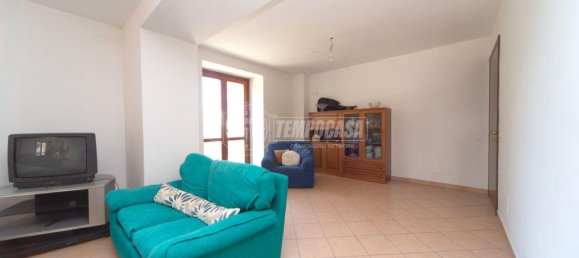 Дом с 4 комнатами в Перуджа, Италия № 18050 5